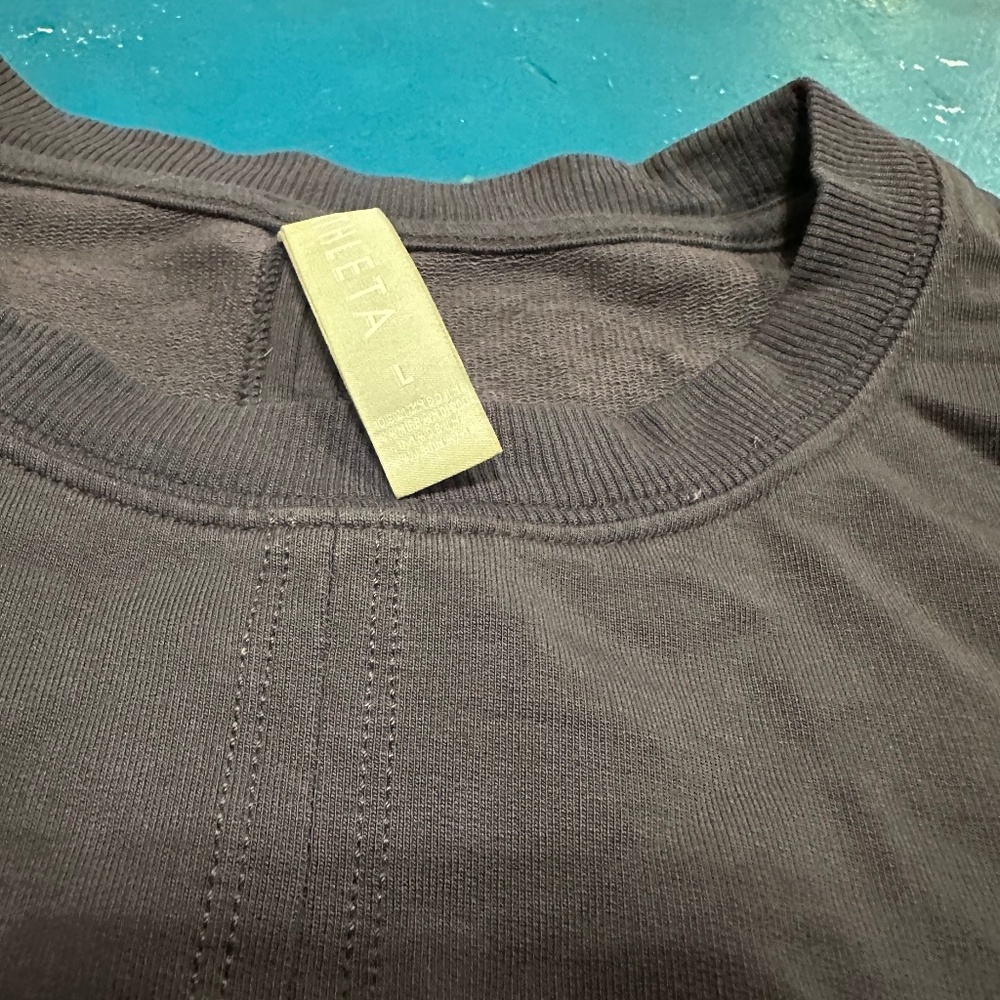 Athleta sweater